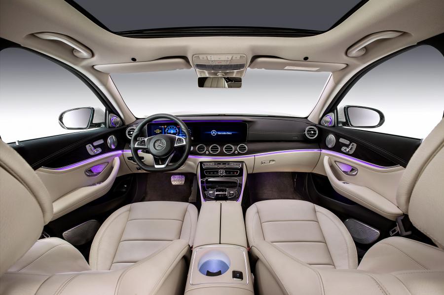  Mercedes-Benz E320 L AMG Line 4Matic 2016 года  (фото 8 из 13)